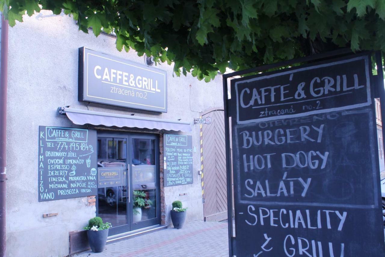 Apartmany Caffe & Grill رودنيتسي ناد لابيم المظهر الخارجي الصورة