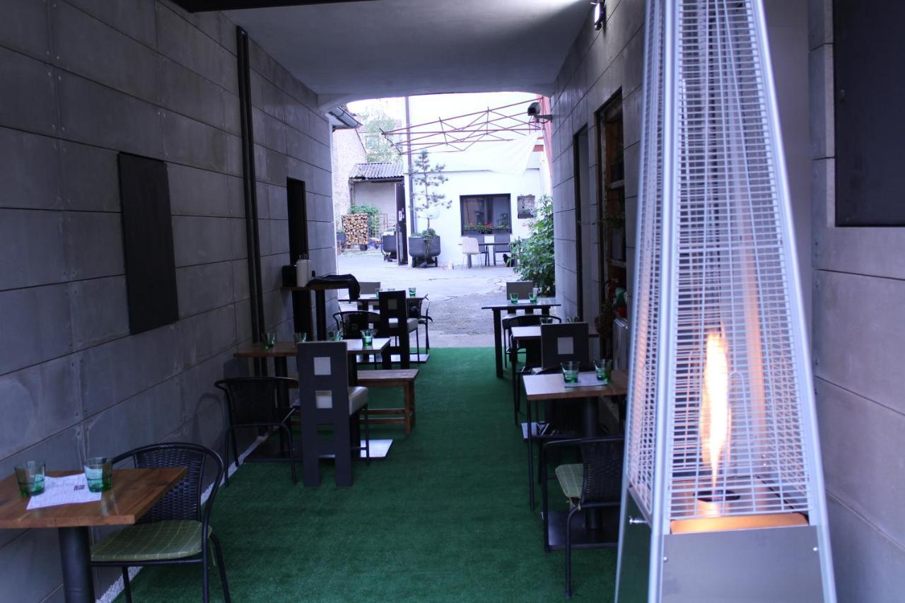 Apartmany Caffe & Grill رودنيتسي ناد لابيم المظهر الخارجي الصورة